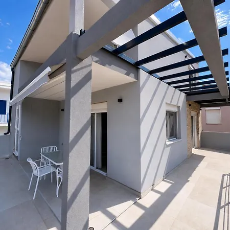 Zeneli House & Loft
